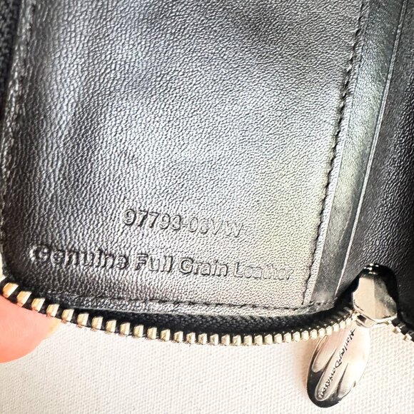 Harley Davidson Black Red Small Zip Around Wallet - Picture 2 of 6